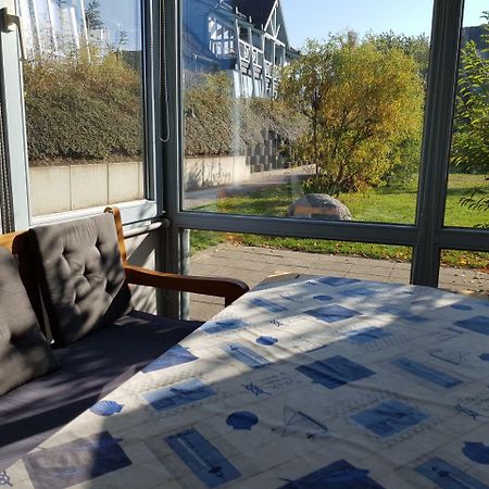 Ferienwohnung 4 Im Haus Am See Mit Wintergarten Und Terrasse Seedorf  Chambre photo