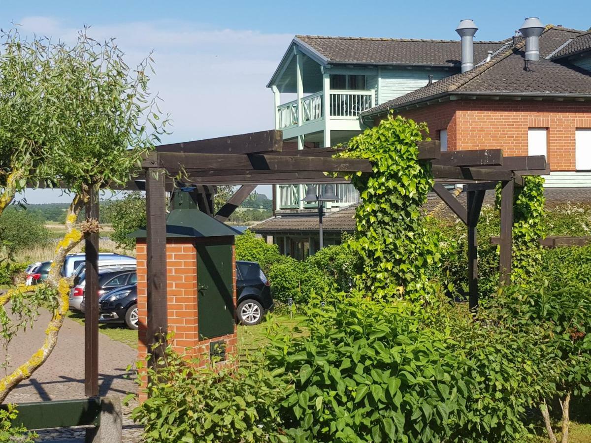 Ferienwohnung 4 Im Haus Am See Mit Wintergarten Und Terrasse Seedorf  Extérieur photo